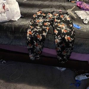 Summer floral print pants, great for the beach or picnic